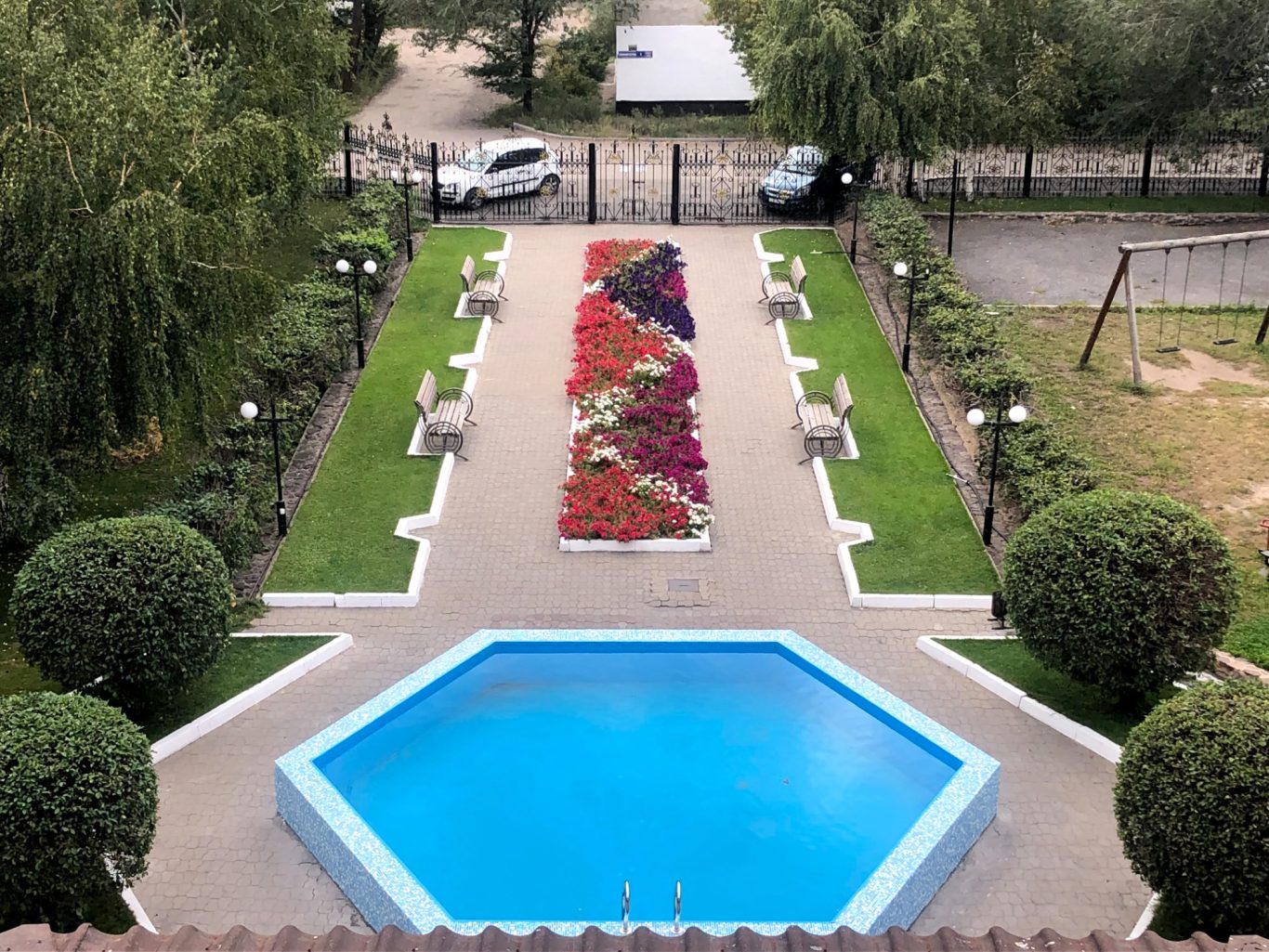 Der Pool nach der Vorbereitung